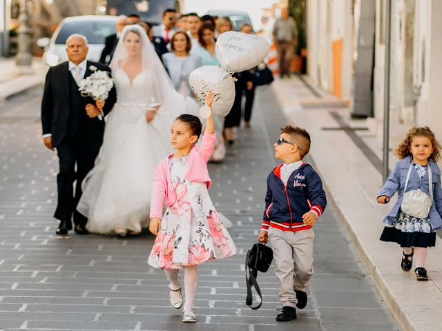 Il matrimonio di Alberto e Giusy a Pietramontecorvino, Foggia 16