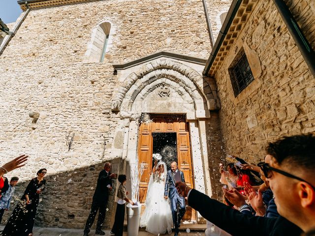 Il matrimonio di Alberto e Giusy a Pietramontecorvino, Foggia 24