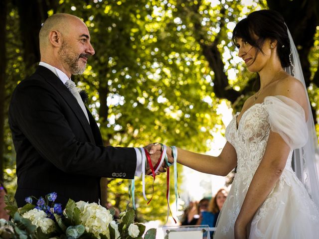 Il matrimonio di Nicola e Silvia a Cassano d&apos;Adda, Milano 15