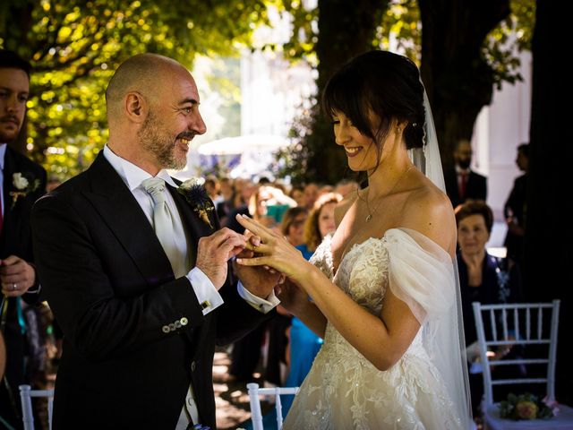 Il matrimonio di Nicola e Silvia a Cassano d&apos;Adda, Milano 17