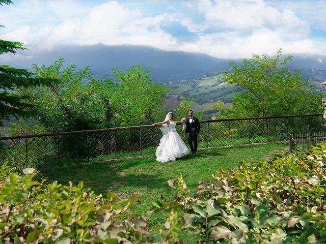 Il matrimonio di Sara e Francesca a Fermo, Fermo 24