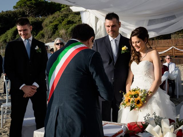 Il matrimonio di Denis e Dorotea a Follonica, Grosseto 38