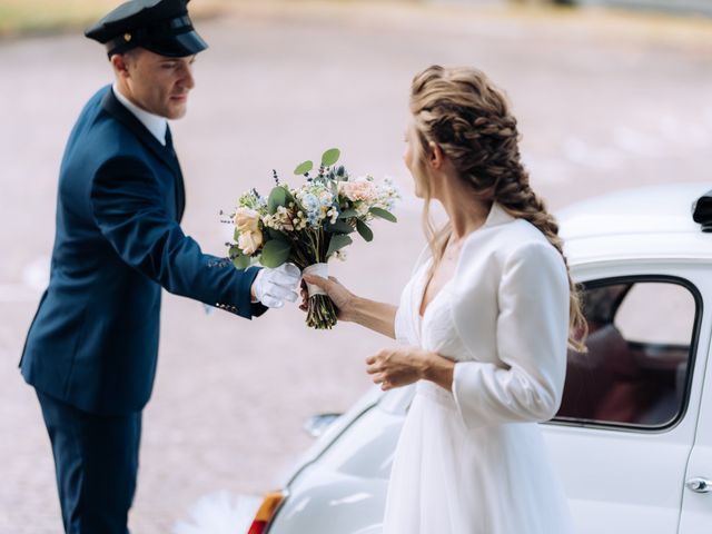Il matrimonio di Simone e Raffaella a Carugo, Como 30