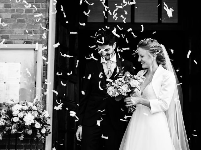 Il matrimonio di Simone e Raffaella a Carugo, Como 56