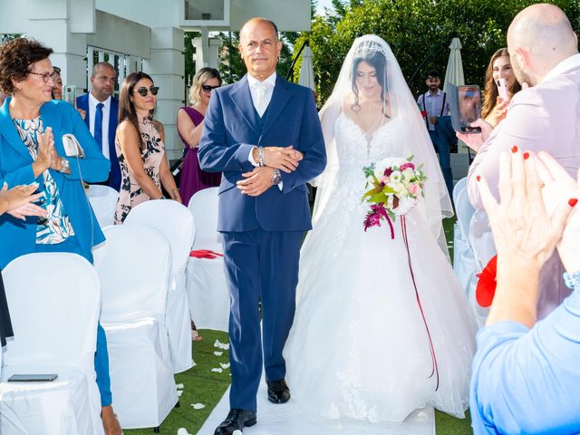 Il matrimonio di Stefano e Federica a Legnano, Milano 30