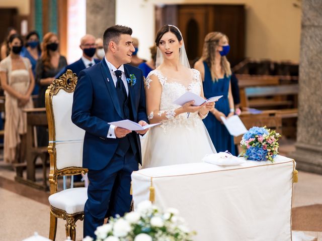 Il matrimonio di Emanuele e Monica a Varedo, Monza e Brianza 20