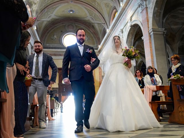 Il matrimonio di Simone e Lisa a Dorno, Pavia 15
