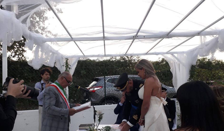Il matrimonio di Angelo Ciro e Mariantonella  a San Nicola Manfredi, Benevento
