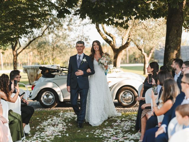 Il matrimonio di Fernando e Elena a Corte Franca, Brescia 9