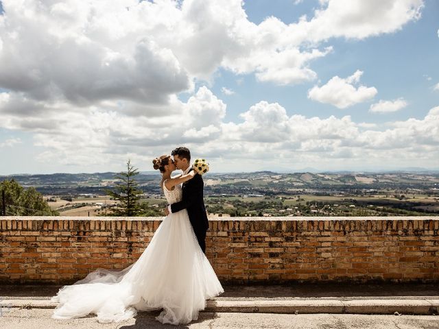 Il matrimonio di Matteo  e Milena  a Montecosaro, Macerata 1