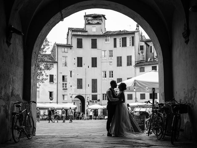 Il matrimonio di Simone e Francesca a Lucca, Lucca 13