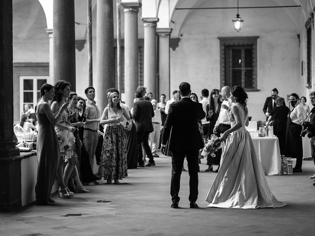 Il matrimonio di Simone e Francesca a Lucca, Lucca 23