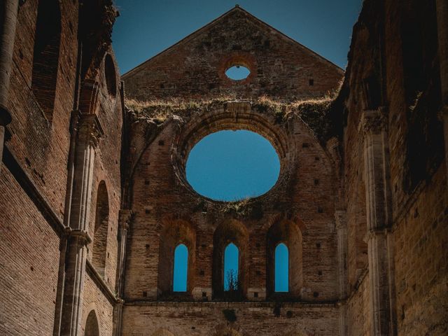 Il matrimonio di Davide Maria e Benedetta  a Chiusdino, Siena 21