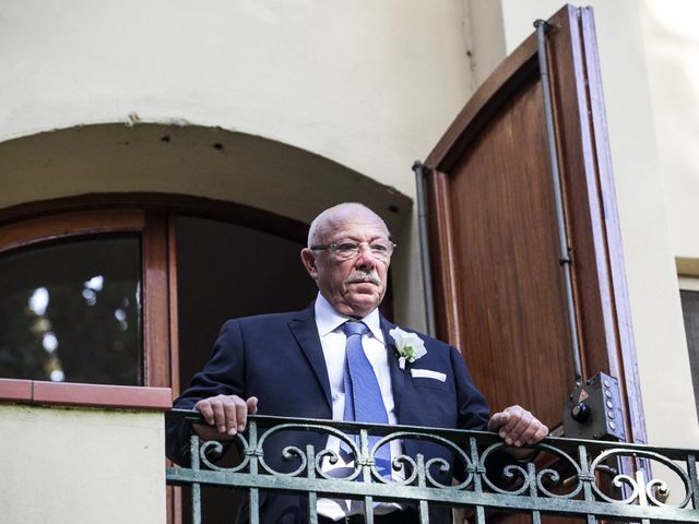 Il matrimonio di Giuseppe e Sara a Torre del Lago, Lucca 11