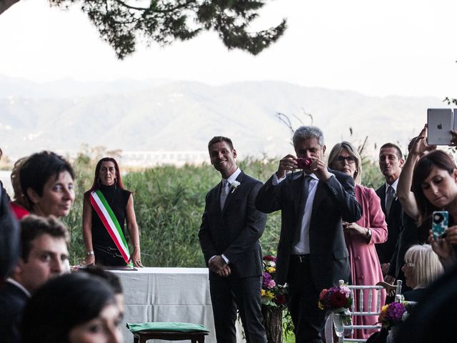 Il matrimonio di Giuseppe e Sara a Torre del Lago, Lucca 21