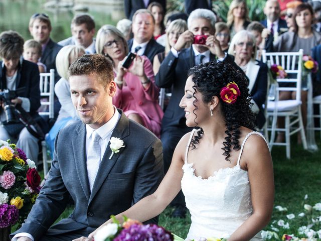 Il matrimonio di Giuseppe e Sara a Torre del Lago, Lucca 25