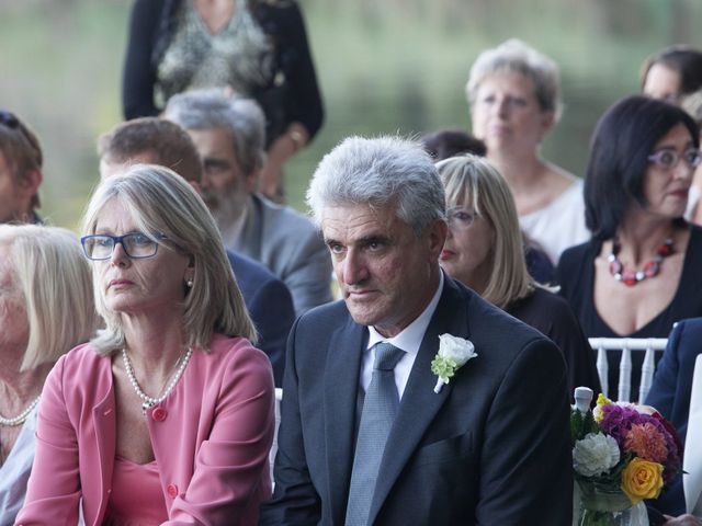 Il matrimonio di Giuseppe e Sara a Torre del Lago, Lucca 31