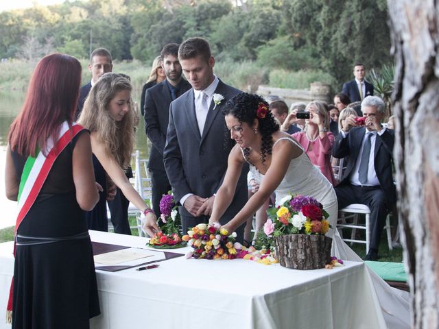 Il matrimonio di Giuseppe e Sara a Torre del Lago, Lucca 38