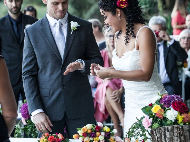 Il matrimonio di Giuseppe e Sara a Torre del Lago, Lucca 41