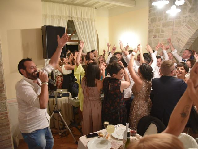 Il matrimonio di Emanuele e Valentina a Gubbio, Perugia 37