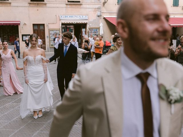 Il matrimonio di Vira e Alessio a Piombino, Livorno 13