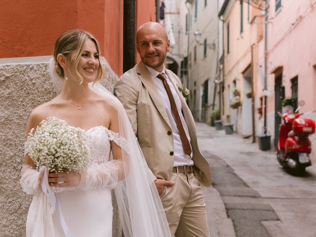 Il matrimonio di Vira e Alessio a Piombino, Livorno 21