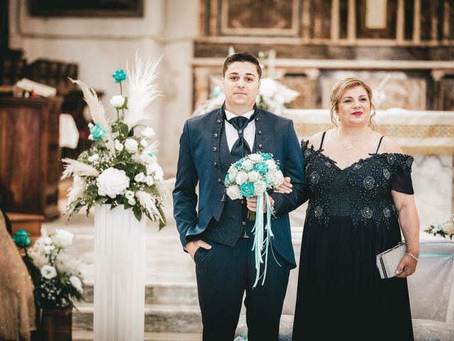 Il matrimonio di Giuseppe e Elisa a Mirabella Imbaccari, Catania 36