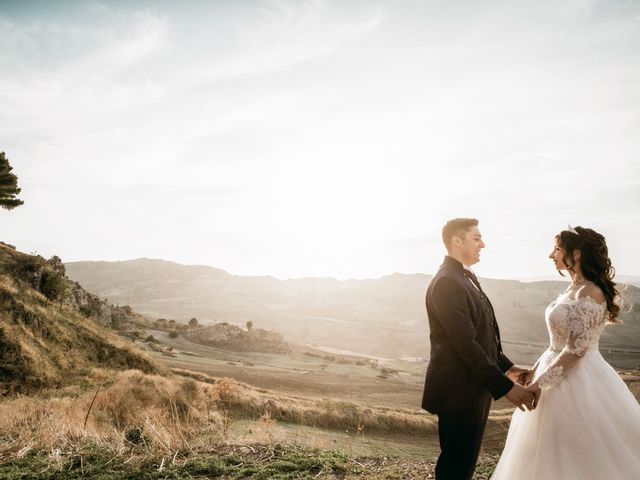 Il matrimonio di Giuseppe e Elisa a Mirabella Imbaccari, Catania 55