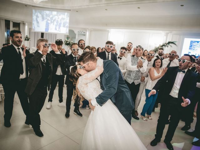 Il matrimonio di Giuseppe e Elisa a Mirabella Imbaccari, Catania 77