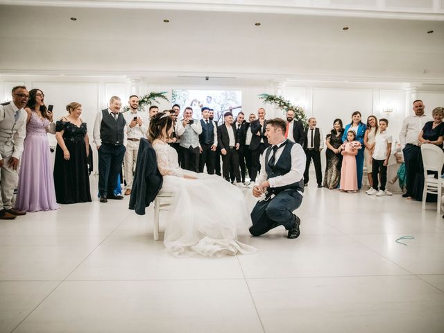 Il matrimonio di Giuseppe e Elisa a Mirabella Imbaccari, Catania 81