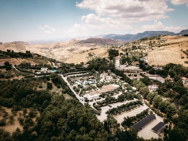 Il matrimonio di Salvatore e Elisabeth a Casteltermini, Agrigento 96