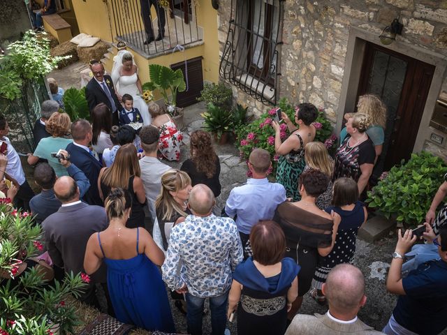 Il matrimonio di Fabrizio e Ilaria a Semproniano, Grosseto 19