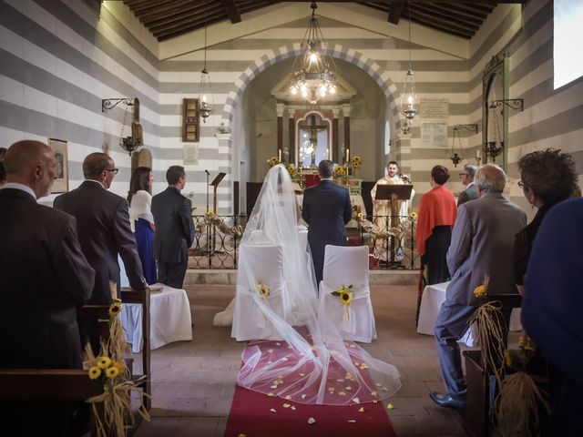 Il matrimonio di Fabrizio e Ilaria a Semproniano, Grosseto 27