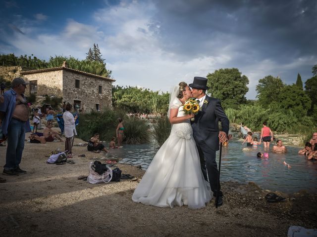 Il matrimonio di Fabrizio e Ilaria a Semproniano, Grosseto 43