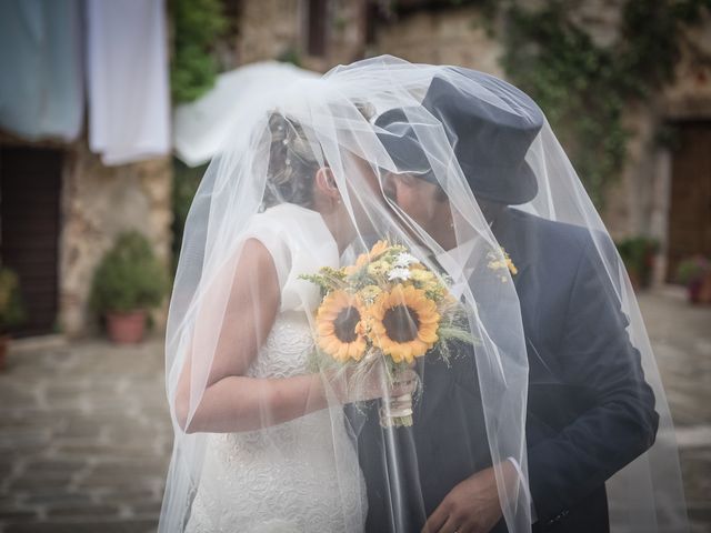 Il matrimonio di Fabrizio e Ilaria a Semproniano, Grosseto 48