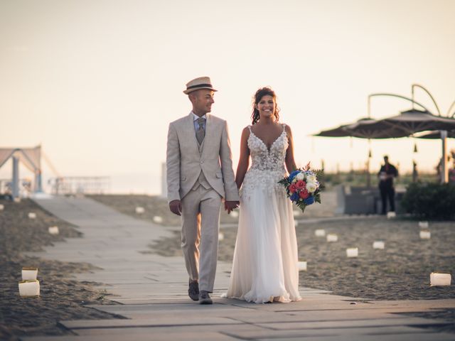 Il matrimonio di Erika e Nicola a Viareggio, Lucca 2