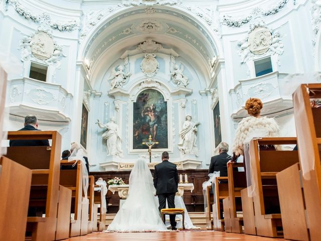 Il matrimonio di Laura e Giuseppe a Moscufo, Pescara 1