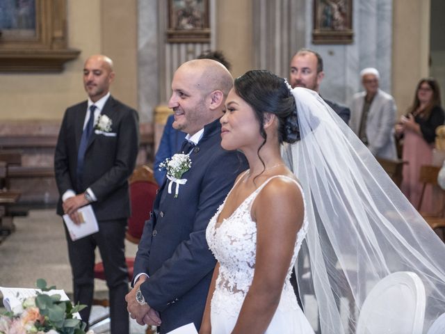 Il matrimonio di Dario e Chatlyn a Corbetta, Milano 21