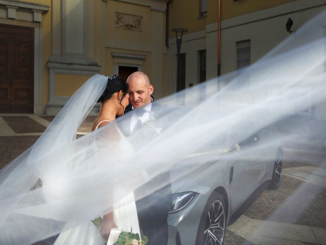 Il matrimonio di Dario e Chatlyn a Corbetta, Milano 30