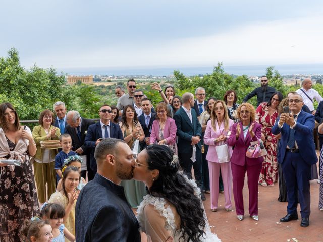 Il matrimonio di Giusy e Alessandro a Caltanissetta, Caltanissetta 15