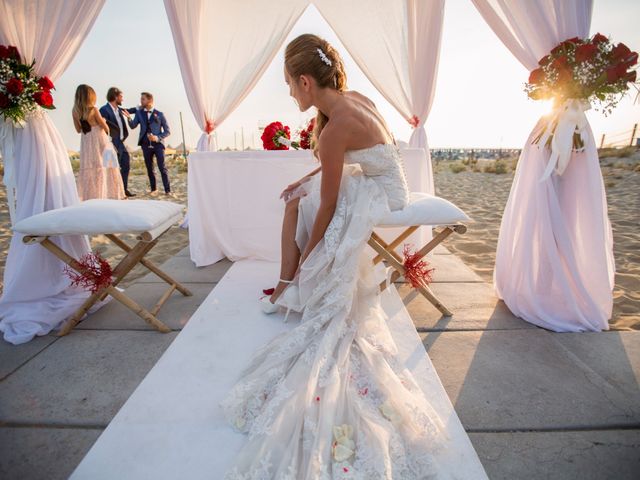 Il matrimonio di Matteo e Giada a Viareggio, Lucca 30