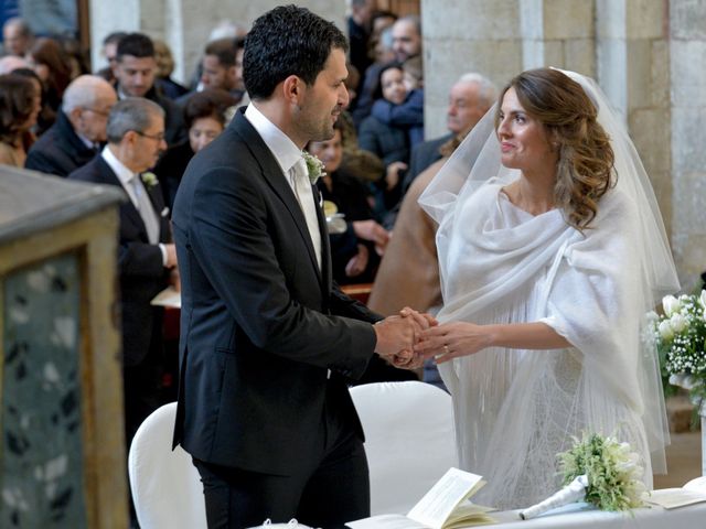 Il matrimonio di Mariaisa e Giancarlo a Rutigliano, Bari 16