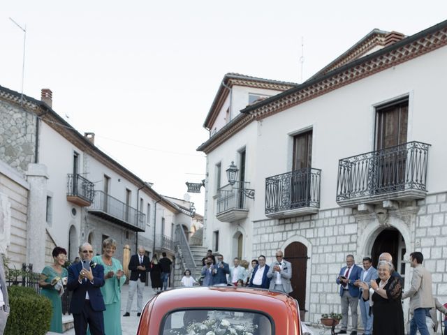 Il matrimonio di Ramona e Emanuele a Rocca San Felice, Avellino 31