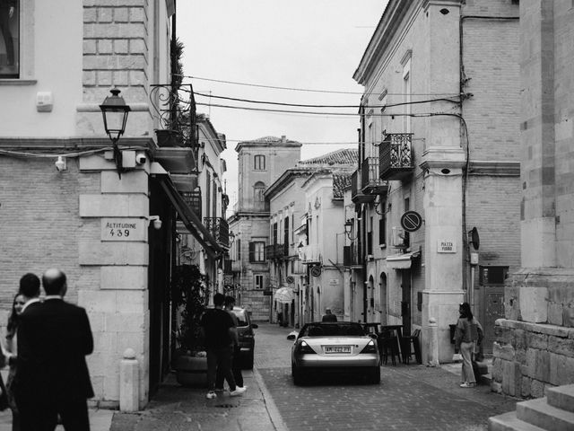 Il matrimonio di Andrea e Vanessa a Troia, Foggia 47