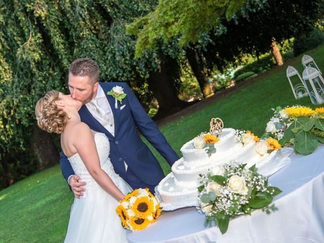 Il matrimonio di Lorenzo e Silvia a Monasterolo del Castello, Bergamo 44