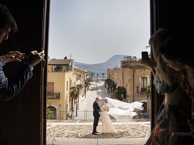 Il matrimonio di Alessandro e Teresa a Castellammare del Golfo, Trapani 38