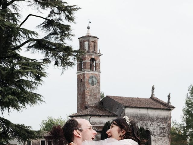 Il matrimonio di Tommaso e Saipira a Grumolo delle Abbadesse, Vicenza 176