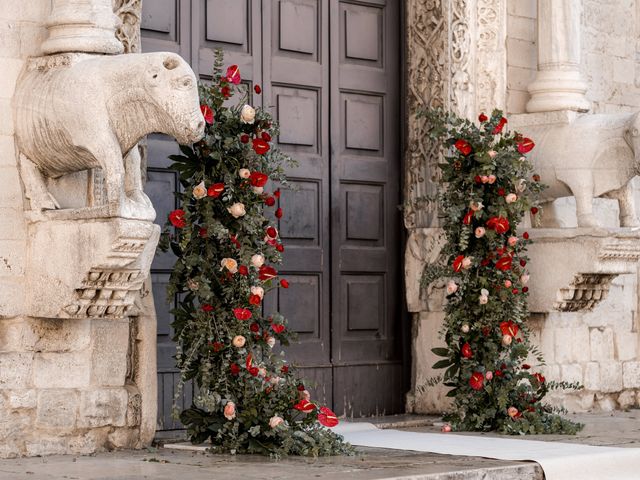 Il matrimonio di Marino e Annamaria a Mola di Bari, Bari 14