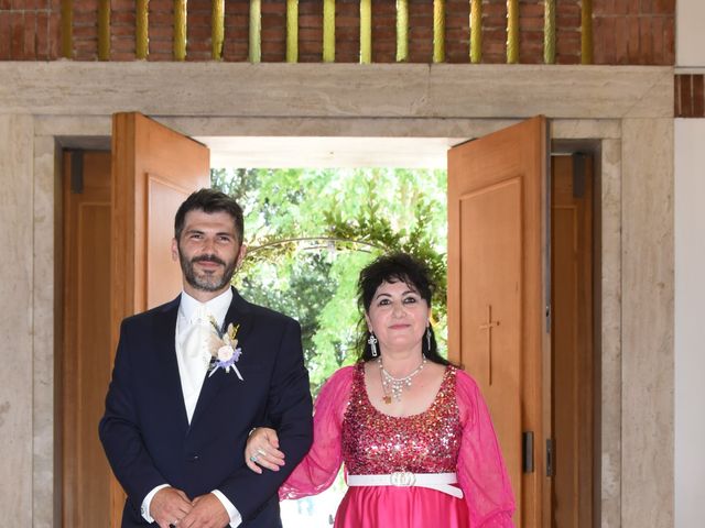 Il matrimonio di Aldi e Brunilda a Ponte Buggianese, Pistoia 38