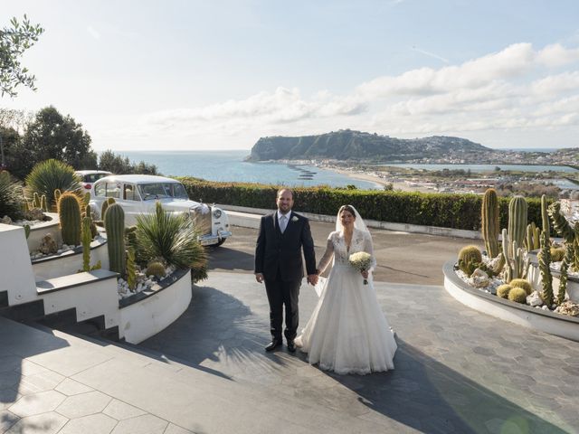 Il matrimonio di Claudio e Chiara a Bacoli, Napoli 13